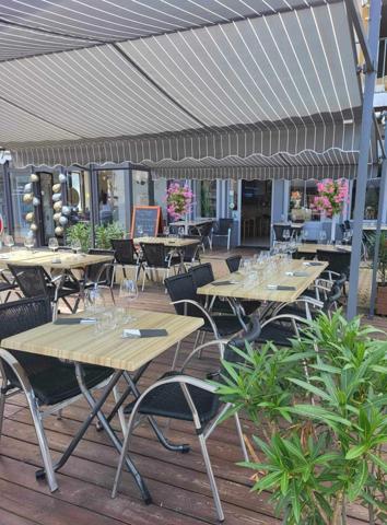 Fond de commerce restauration, en plein coeur de Vonnas