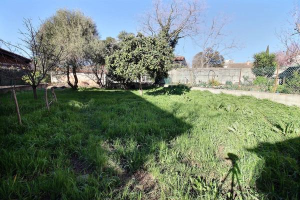 BEAUMONT/PLATEAU. Maison de plain-pied avec garage sur 650 m² de terrain.