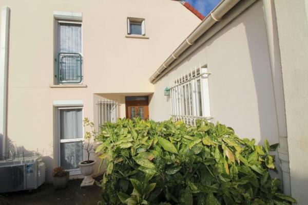 Maison mitoyenne 1 côté Champigny-sur-Marne 92 m²