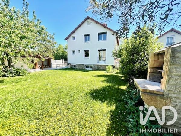 Maison à vendre 6 pièces 150 m² Villeneuve-le-Roi