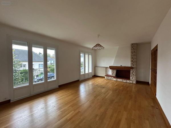 Maison à louer à Ussel en Corrèze (19200), ref : UL 159