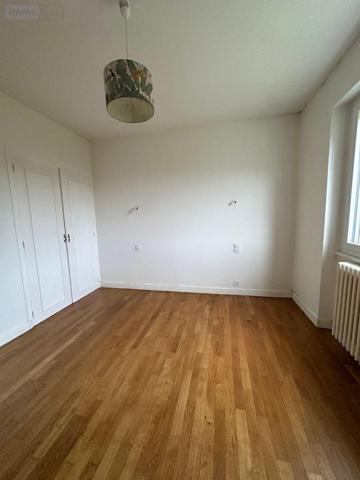 Maison à louer à Ussel en Corrèze (19200), ref : UL 159