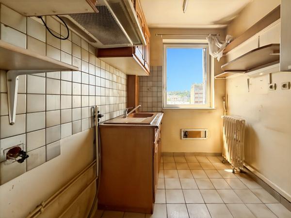 Boulogne-Billancourt Rue de Bellevue | Grand T2 de 51.18m² | 7 ème étage | Lumineux | Cave
