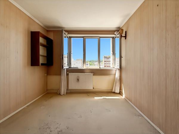 Boulogne-Billancourt Rue de Bellevue | Grand T2 de 51.18m² | 7 ème étage | Lumineux | Cave