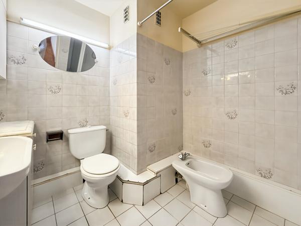 Boulogne-Billancourt Rue de Bellevue | Grand T2 de 51.18m² | 7 ème étage | Lumineux | Cave