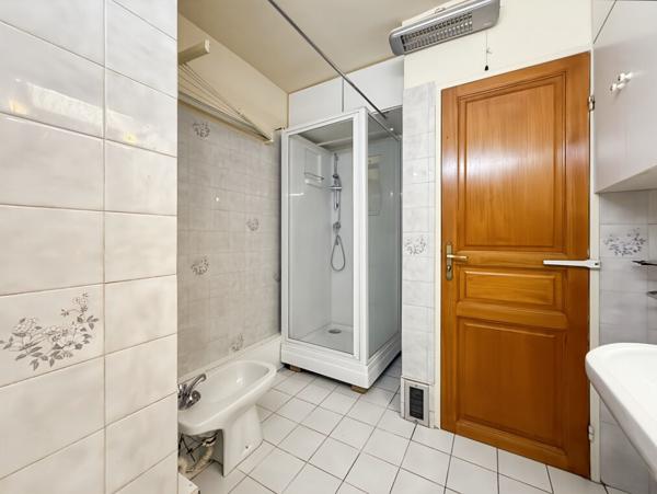Boulogne-Billancourt Rue de Bellevue | Grand T2 de 51.18m² | 7 ème étage | Lumineux | Cave