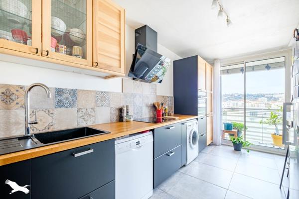 Appartement à vendre |  Lyon 07 |  5 pièces | 98 m²