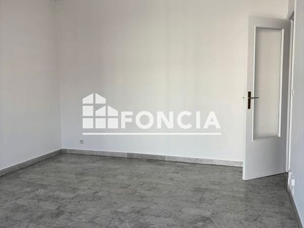 Location Studio 28.21 m² - 2 AVENUE DE NICE Cagnes-sur-mer 06800