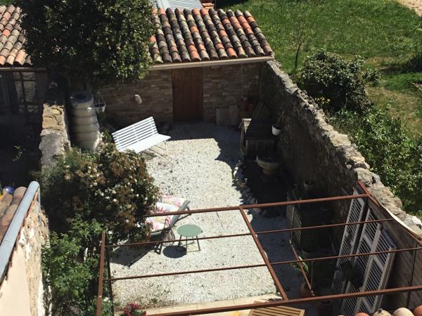 Garéoult (83136) Grande maison de village 5 pièces en parfait état