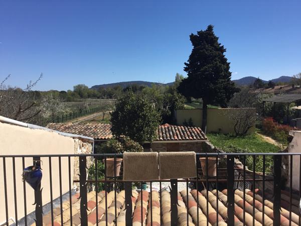 Garéoult (83136) Grande maison de village 5 pièces en parfait état