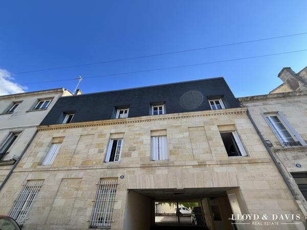 Bordeaux - Duplex rénové dernier étage avec box