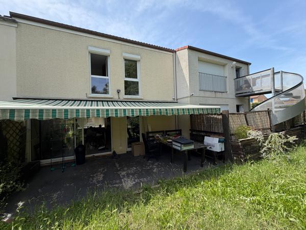 Immeuble 123.75 m²