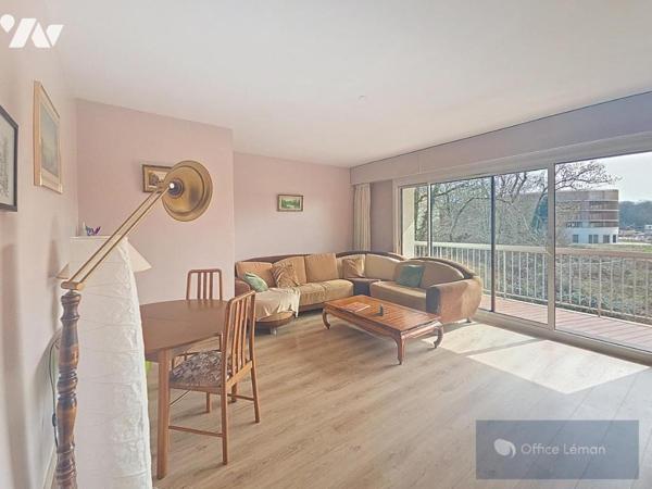 En plein cœur de Ferney-Voltaire, grand appartement de type 3 