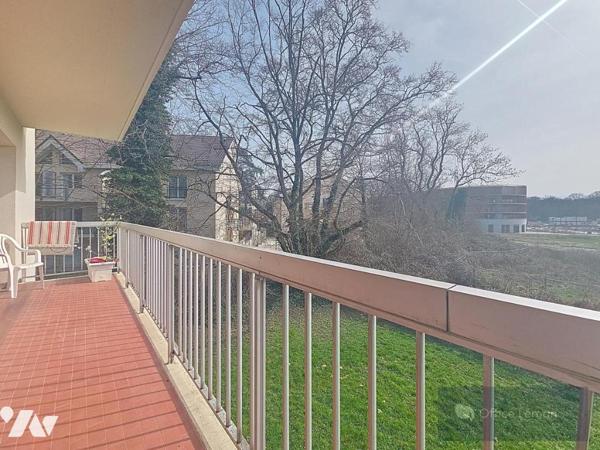 En plein cœur de Ferney-Voltaire, grand appartement de type 3 