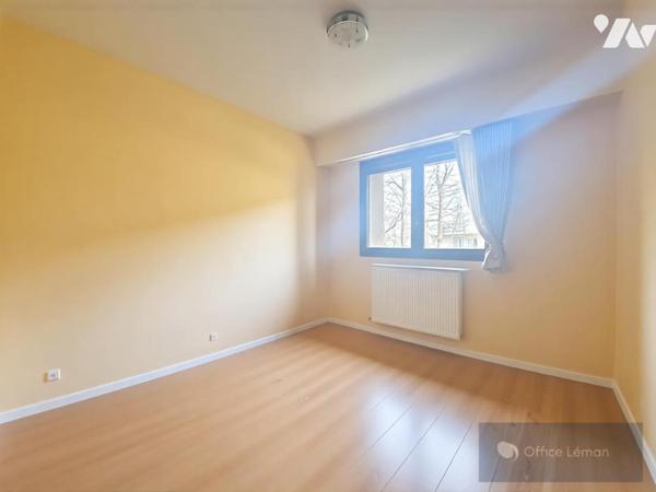 En plein cœur de Ferney-Voltaire, grand appartement de type 3 