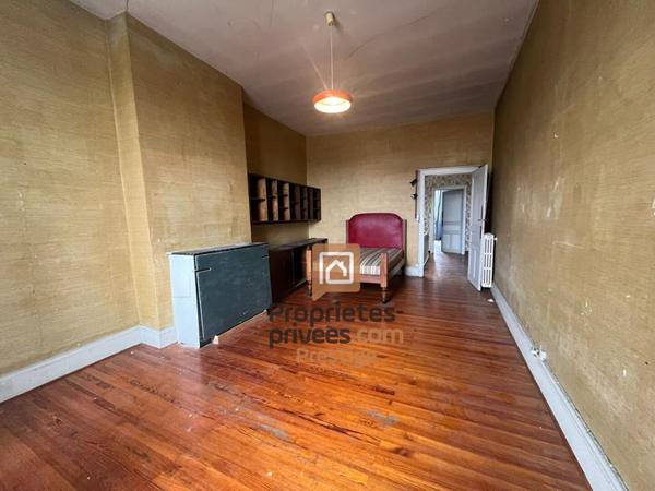 Immeuble Cadillac centre - 12 pièce(s) 259 m2