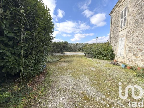 Maison à vendre 7 pièces 275 m² Marsais-Sainte-Radégonde