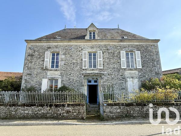 Maison à vendre 7 pièces 275 m² Marsais-Sainte-Radégonde