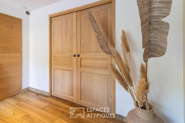 Propriété d’exception: villa contemporaine, les pieds dans l’eau