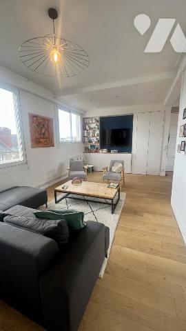 NANTES RUE DU CALVAIRE - Appartement T4