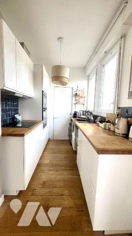 NANTES RUE DU CALVAIRE - Appartement T4