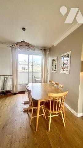 NANTES RUE DU CALVAIRE - Appartement T4