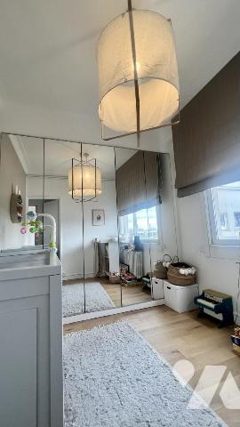 NANTES RUE DU CALVAIRE - Appartement T4