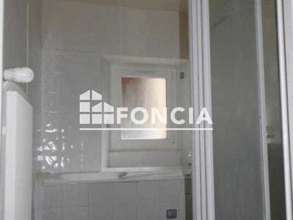 Location Appartement 4 pièces 105.19 m² - 63 PLACE DU CHATEAU Vizille 38220