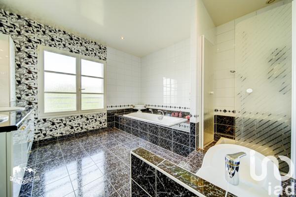 Maison à vendre 7 pièces 235 m² Homécourt