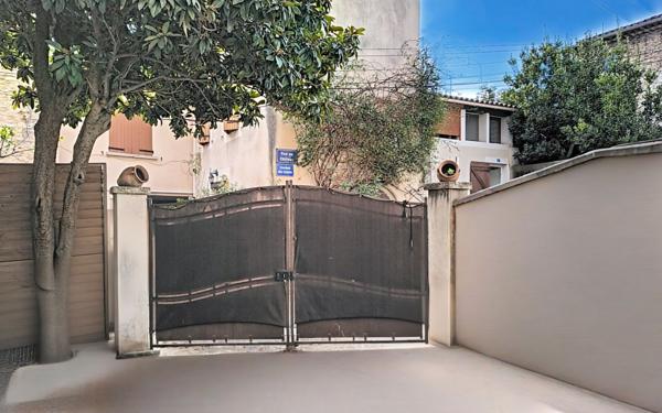 Maison à vendre    6 pièces • 200 m2 Caumont-sur-Durance