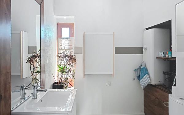 Maison à vendre    6 pièces • 200 m2 Caumont-sur-Durance