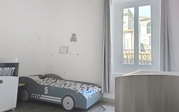 Maison à vendre    6 pièces • 200 m2 Caumont-sur-Durance