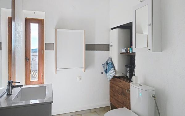 Maison à vendre    6 pièces • 200 m2 Caumont-sur-Durance