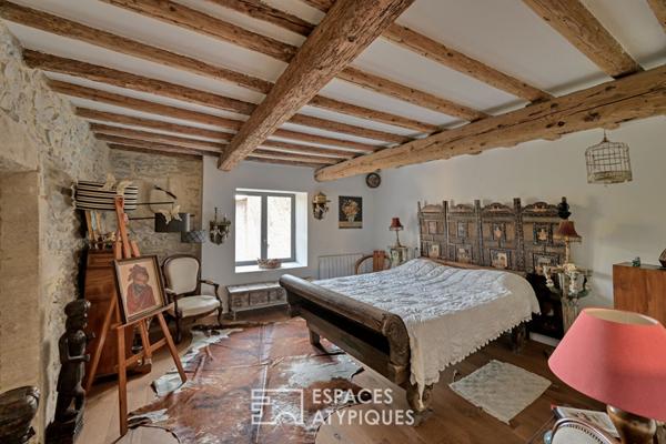 Esprit loft dans un ancien chai avec jardin et piscine à 20 min d’Uzès