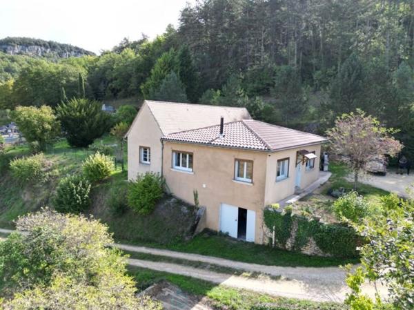 Le Bugue maison de 111 m² de plain pied entièrement rénovée