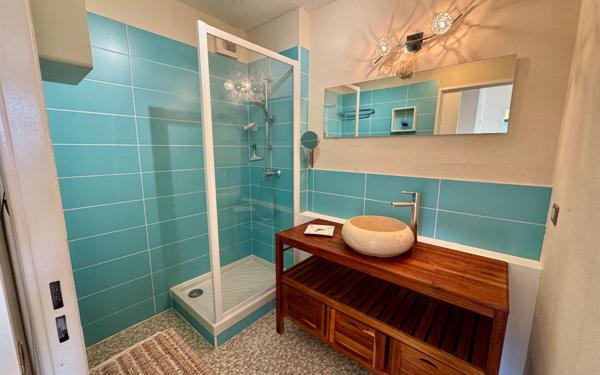 Appartement à vendre    4 pièces • 78 m2 Bordeaux