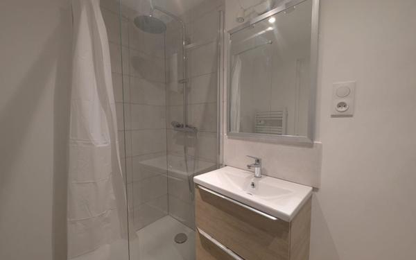 Appartement à louer    2 pièces •  Sernhac