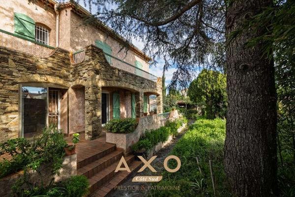 EXCLUSIVITE - OLLIOULES - VILLA  T6 - 136 M2 - TERRAIN 739 M2 - Double garage - 735 000 