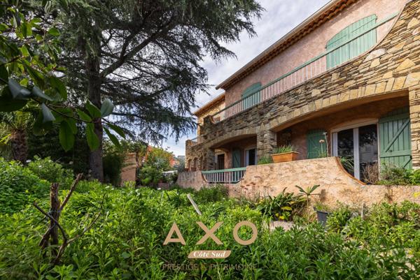 EXCLUSIVITE - OLLIOULES - VILLA  T6 - 136 M2 - TERRAIN 739 M2 - Double garage - 735 000 