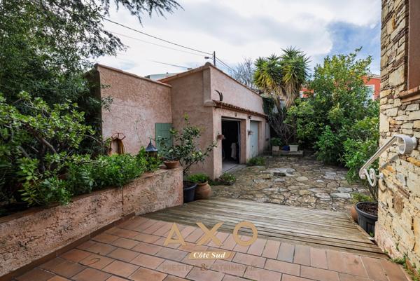 EXCLUSIVITE - OLLIOULES - VILLA  T6 - 136 M2 - TERRAIN 739 M2 - Double garage - 735 000 