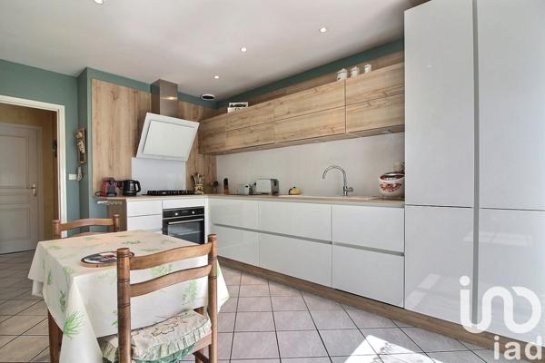 House for sale 6 rooms 150 m² Viry-Châtillon