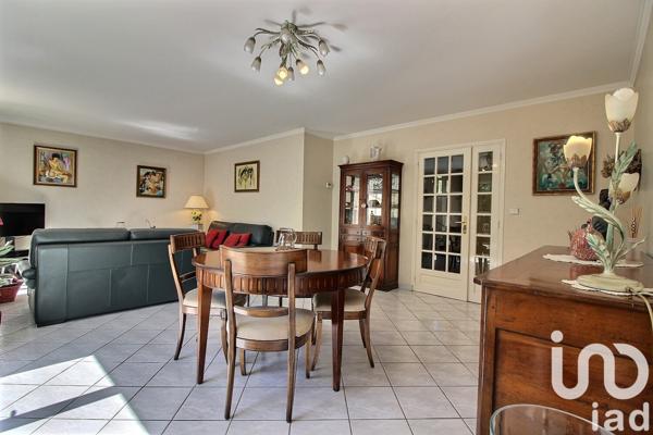 House for sale 6 rooms 150 m² Viry-Châtillon