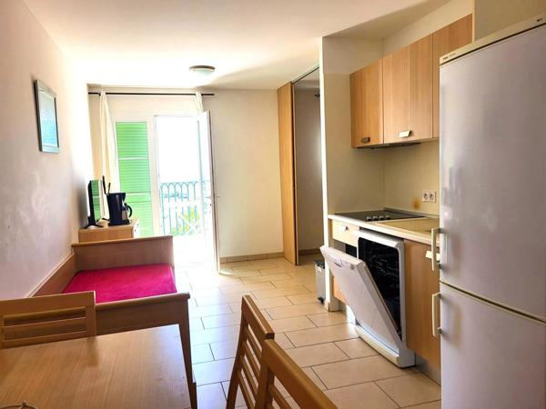 Appartement T2 vue mer sur le port de Solenzara