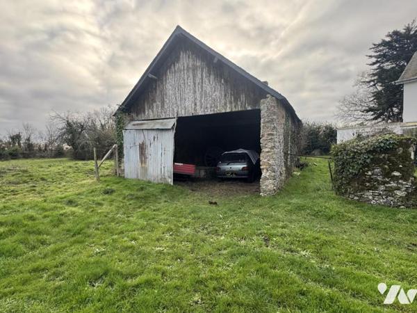 Maison à Donges avec nombreuses dépendances et grand terrain