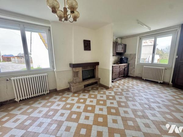 Maison à Donges avec nombreuses dépendances et grand terrain