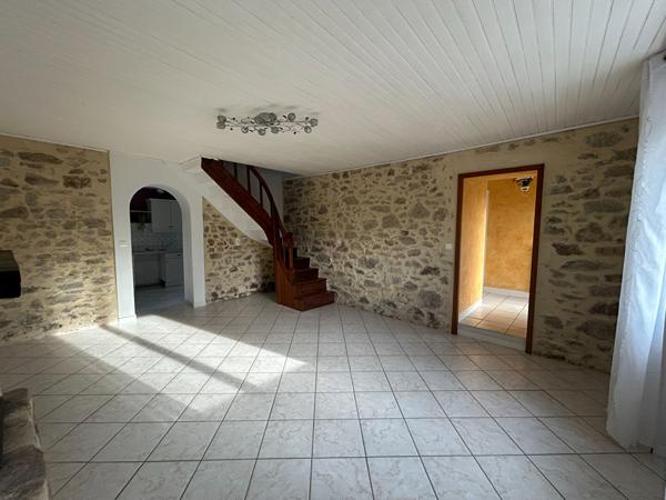 Maison en pierre 4 chambres - Entre ville et campagne à Saint-Herblain