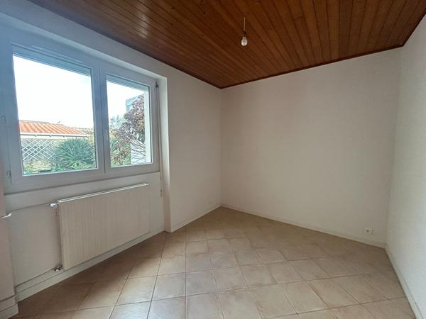 Maison en pierre 4 chambres - Entre ville et campagne à Saint-Herblain