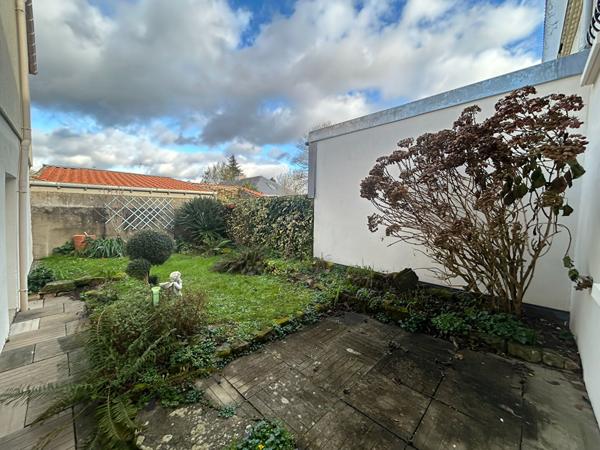 Maison en pierre 4 chambres - Entre ville et campagne à Saint-Herblain
