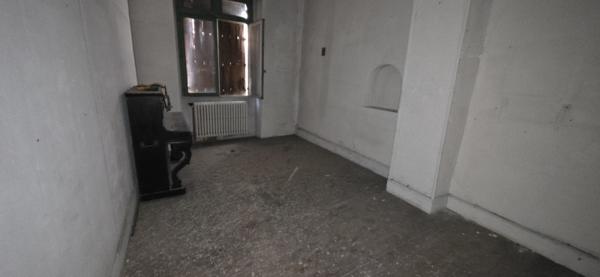 Maison à vendre 54 900 € Cahors 6 p 150 m² DPE D