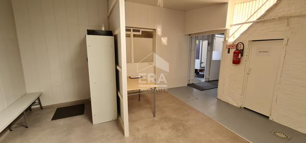 Vente MURS COMMERCIAUX - Entièrement équipé d'une cuisine professionnelle !